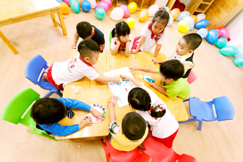 Sàn Nhựa Giả Gỗ Tại Trường Mầm Non Quốc tế Global - Á Đông Floor .