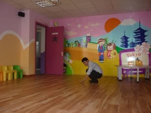 Sàn Nhựa Giả Gỗ – Giấy Dán Tường Và Bí Quyết Khi Lựa Chọn.