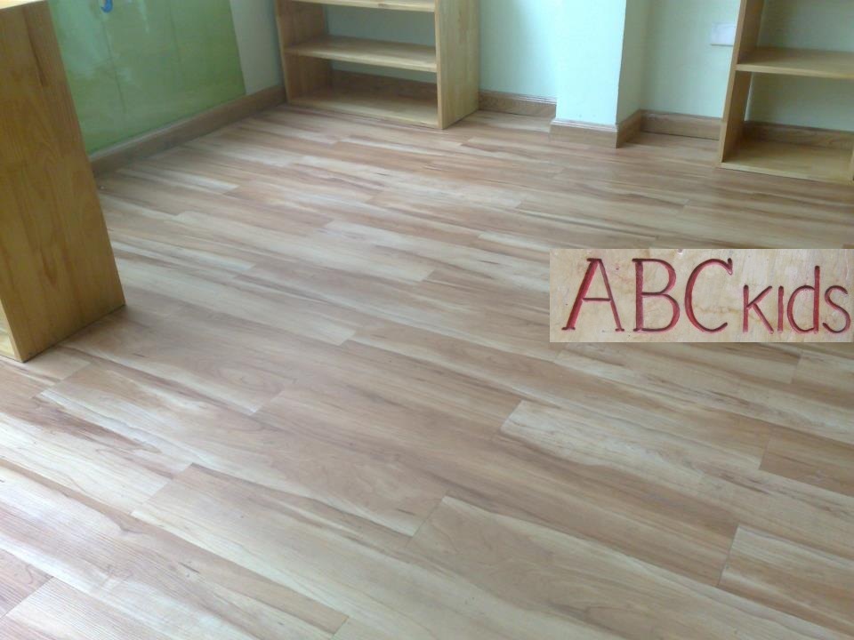 Sàn Nhựa Giả Gỗ Cho Trường Mầm Non Tại Hà Nội - Á Đông Floor .