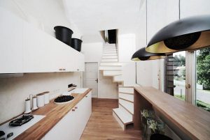 Sàn Nhựa – Giải Pháp Cho Nhà Nhỏ Thiết Kế Đẹp