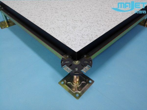 Sàn Nâng Kỹ Thuật PVC Sealed Woodcore