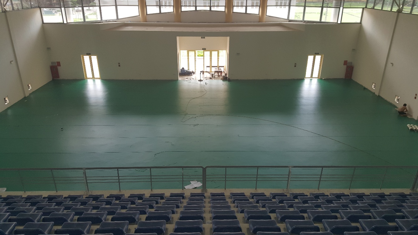 Nhìn Từ Khán Đài - Thi Công San Vinyl The Thao Đa Năng