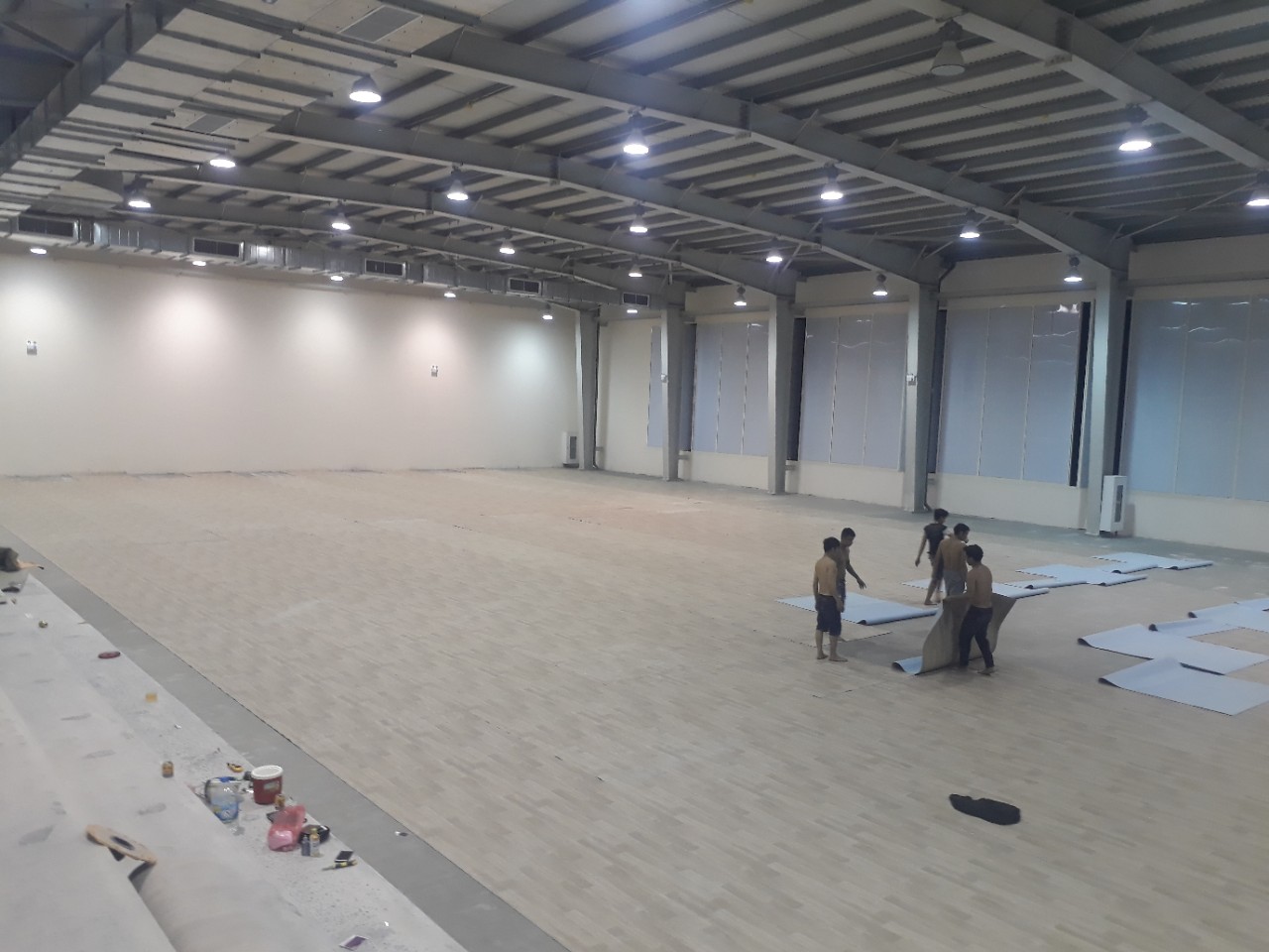 Á Đông Floors – Thi Công Sàn Vinyl Đa Năng Thể Thao Aceflor Nhà Đa Năng Trường Pháp .