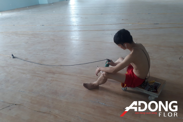 sàn vinyl thể thao