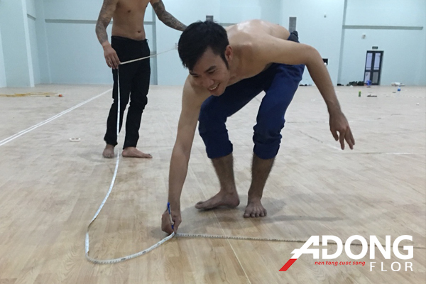 sàn vinyl thể thao